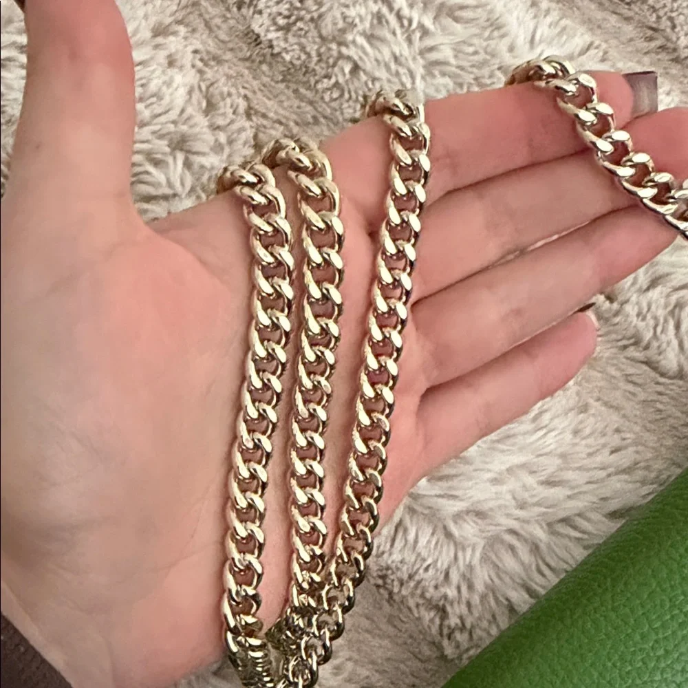 Kate Spade Green Leather Clutch with Gold Chain - Picture 12 of 13